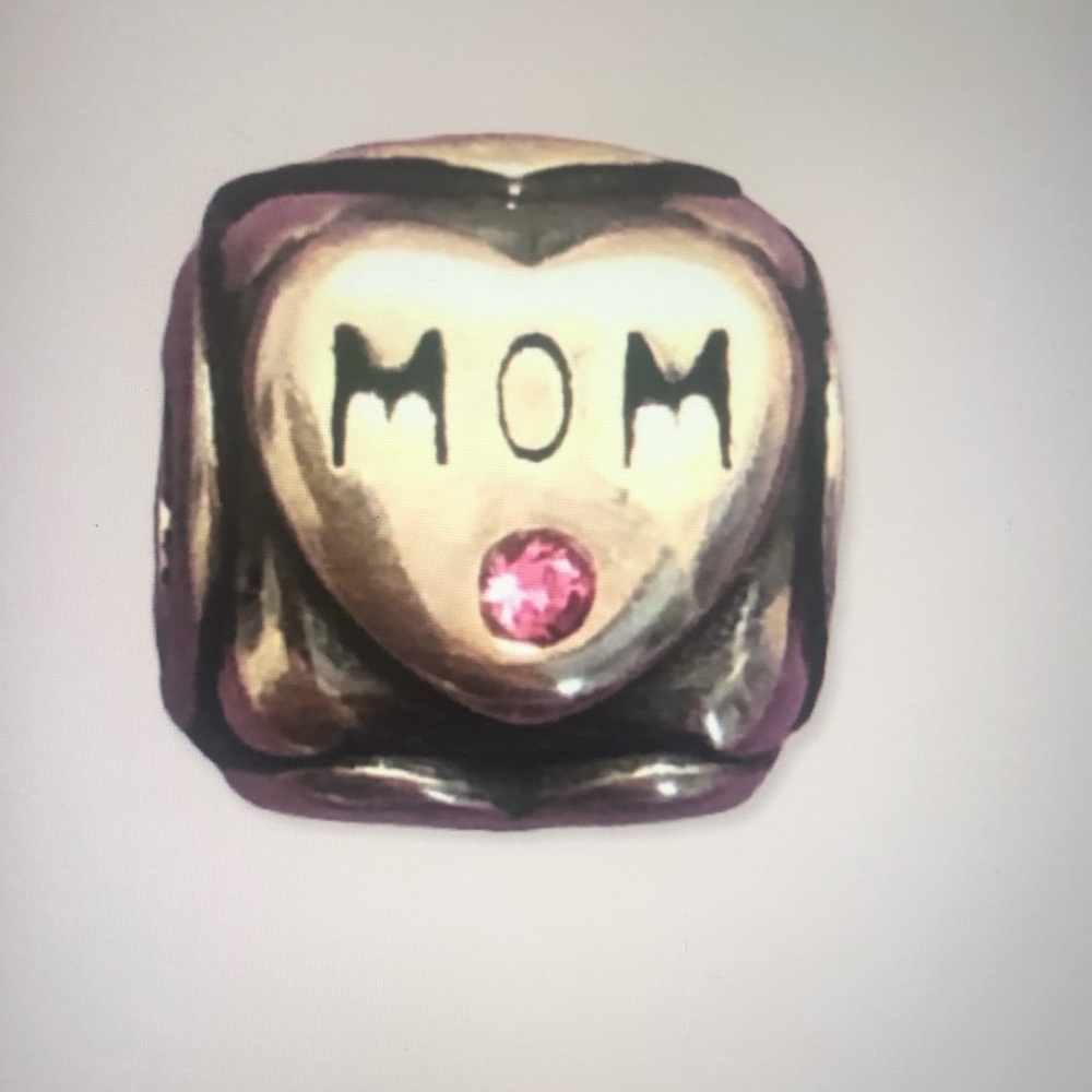 Silver and Red 'MOM' Charm Bead